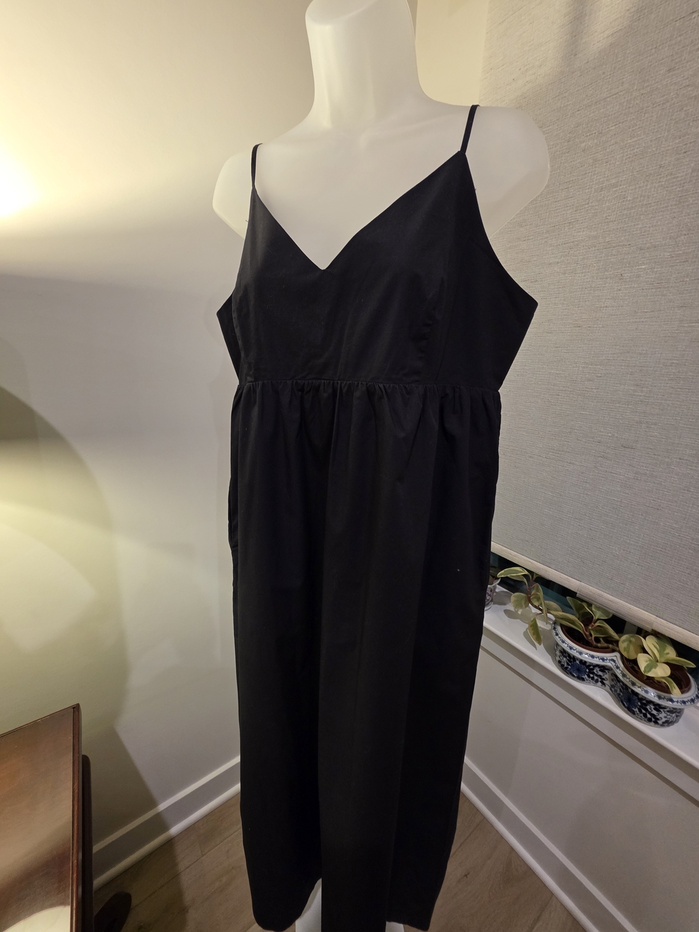 Classic Black V-Neck Spaghetti Strap Dress Size L - Picture 11 of 16
